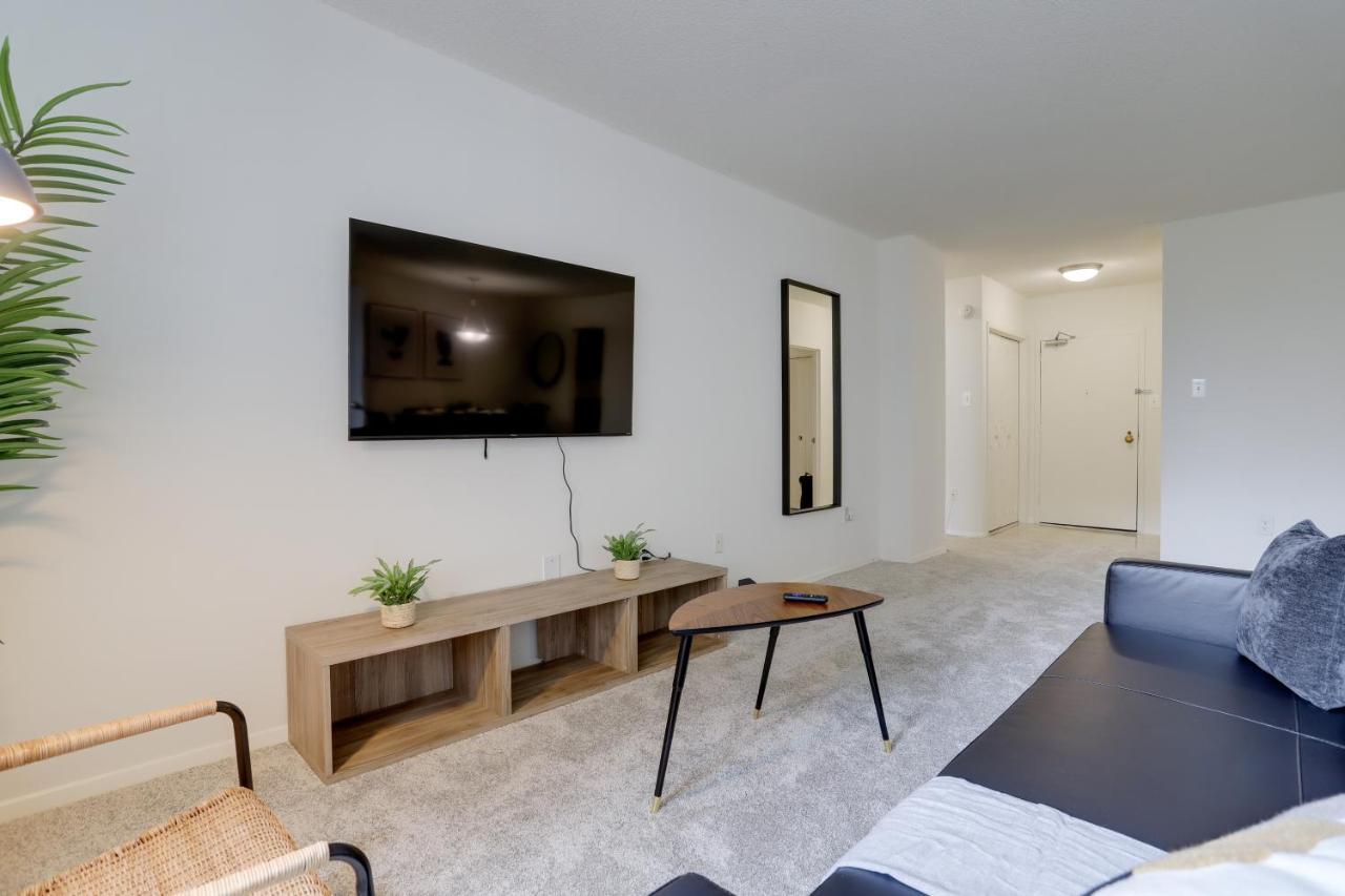 Awesome 1 Bedroom Apt + Den At Crystal City With Gym Arlington Kültér fotó